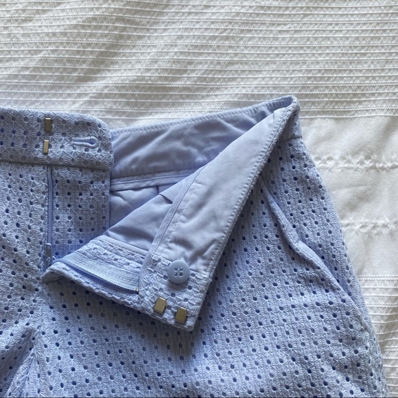 CLUB MONACO BABY BLUE AMBER EYELET EMBROIDERED DOTS SCALOPPED SHORTS - 00 - Picture 6 of 9